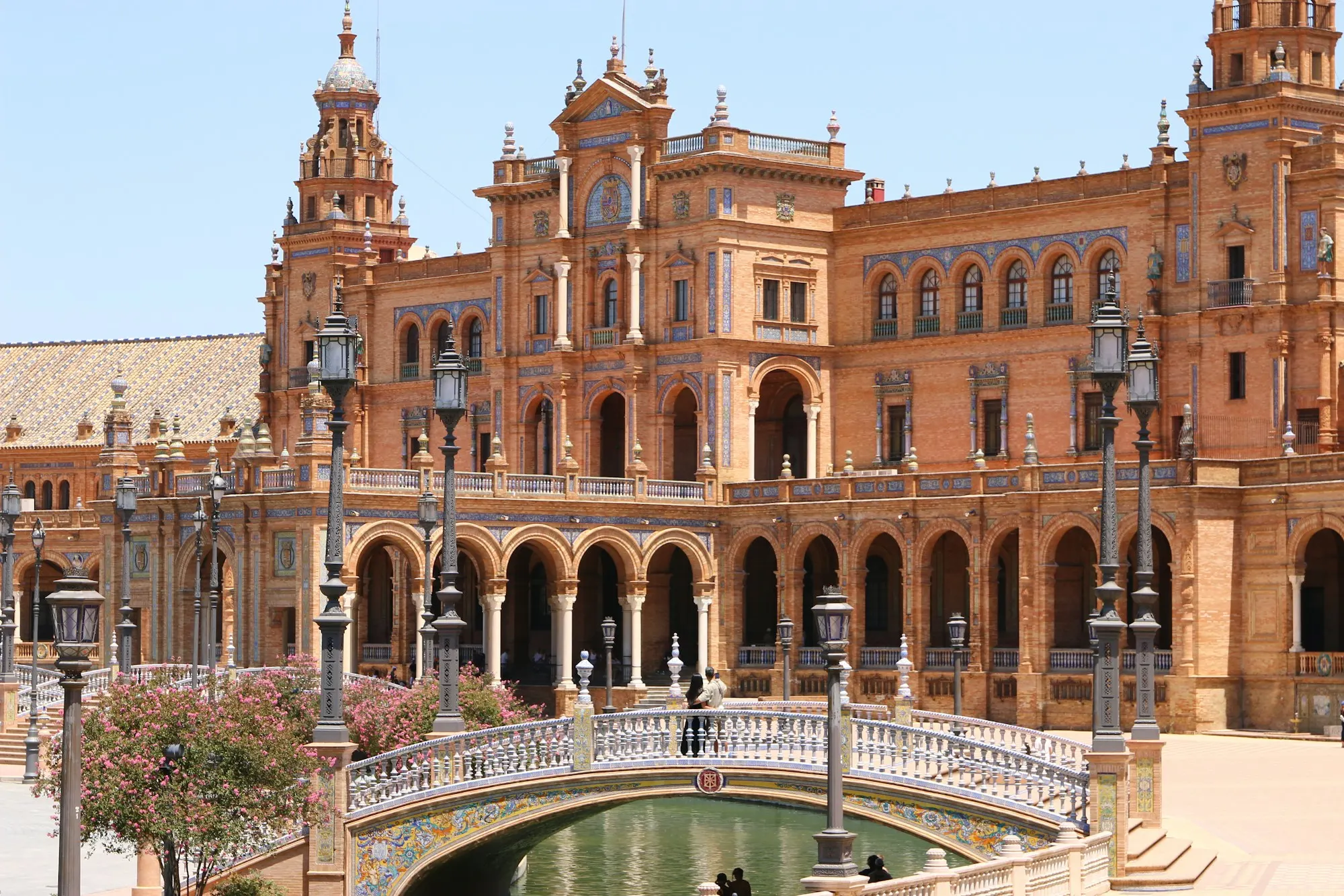 Spain Tourism Investment 2026: Record Arrivals, Regions & Rules